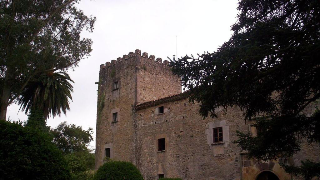 Esta es la casa más cara de Asturias: un palacio de cinco plantas con una torre del siglo XVI