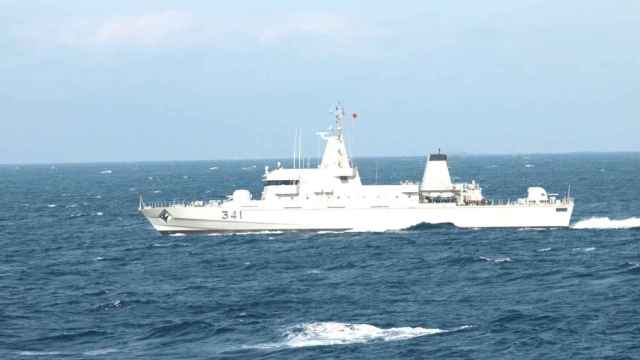 Un barco de la Marina Real de Marruecos realizando labores de guardacostas.