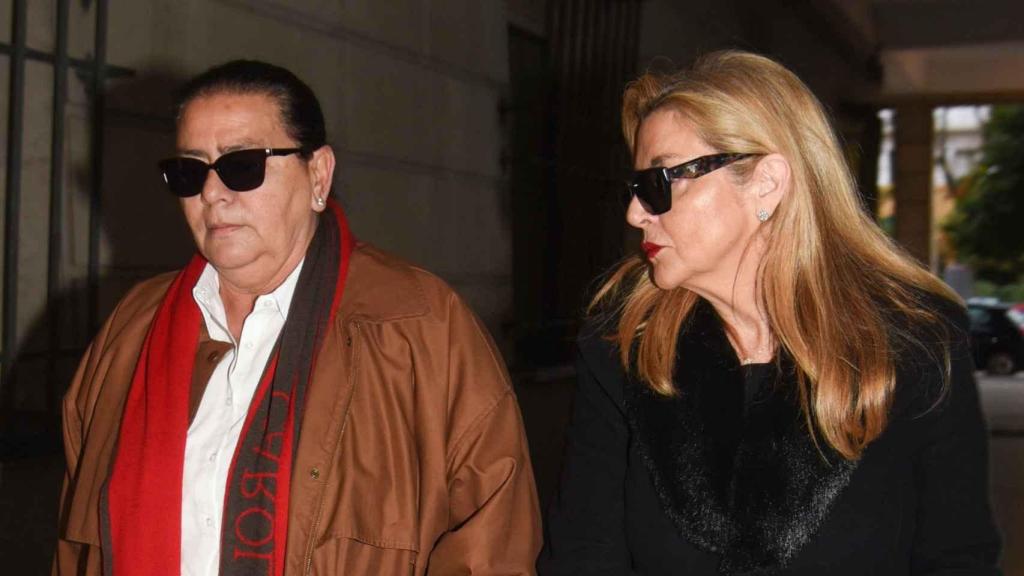 María del Monte e Inmaculada Casal en los juzgados de Sevilla, el pasado 16 de febrero.