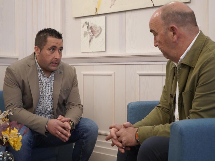 Miguel Ángel de Vicente se reúne con la nueva Junta Directiva de AJE Segovia