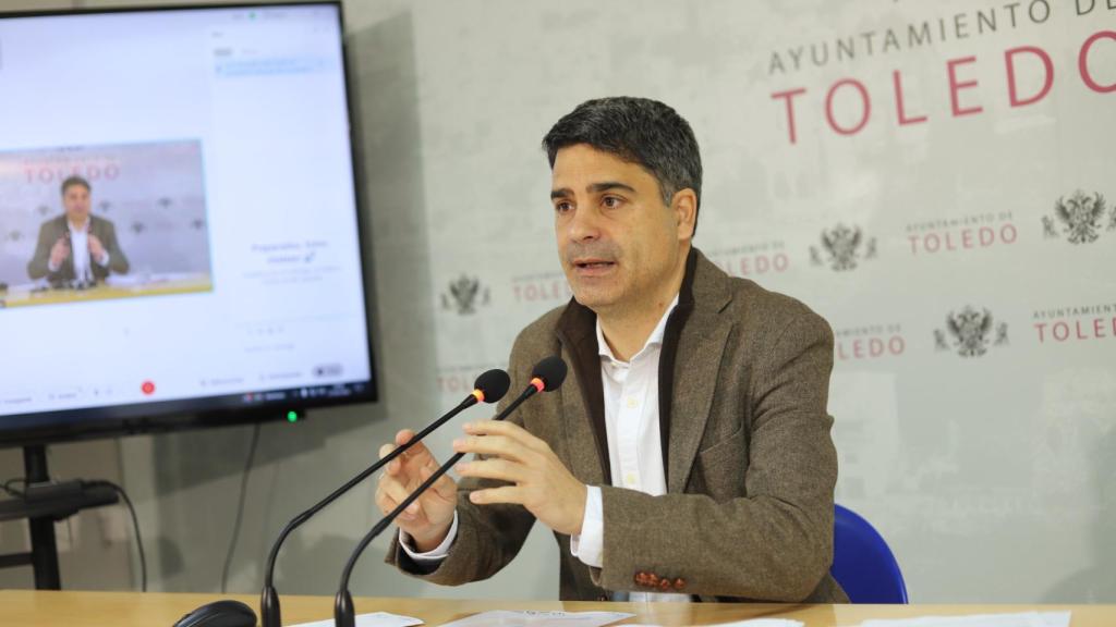 Juan José Alcalde en rueda de prensa.