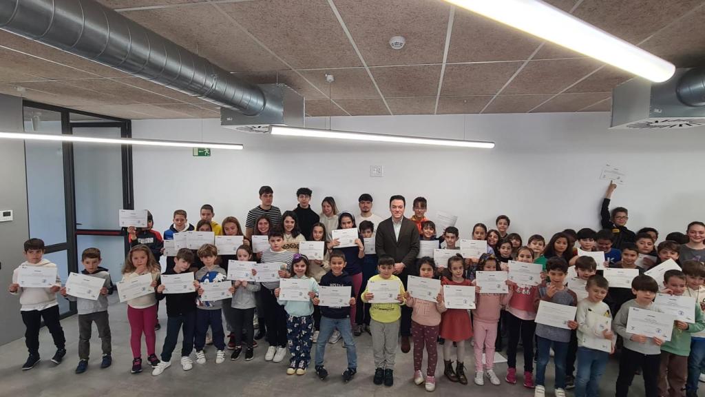 El concejal de Promoción Económica, Pedro Martínez, ha entregado los diplomas a los participantes