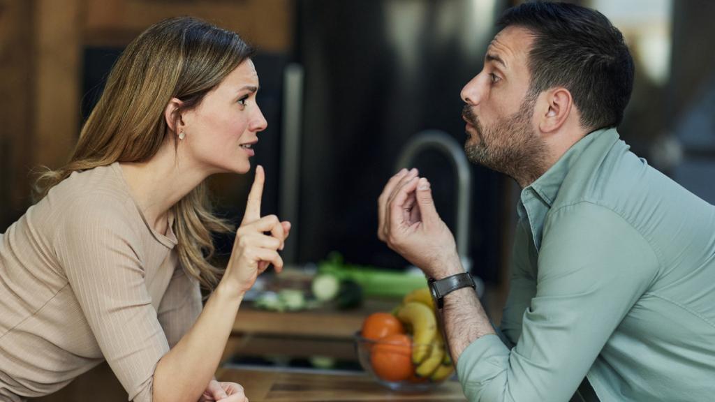 Una de las formas para saber si la otra persona quiere algo serio es fijarnos en su refuerzo intermitente.