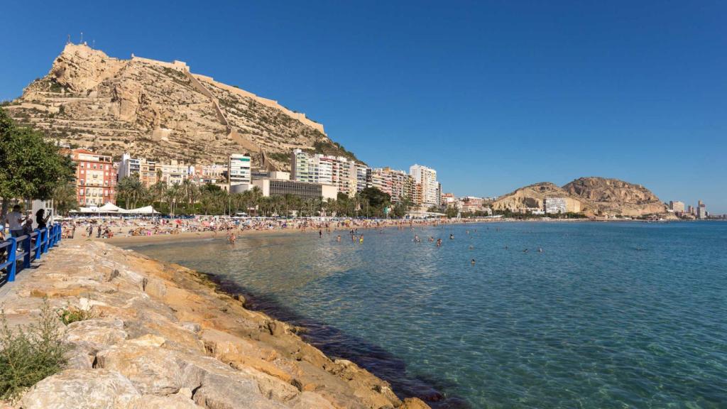 La Playa del Postiguet.