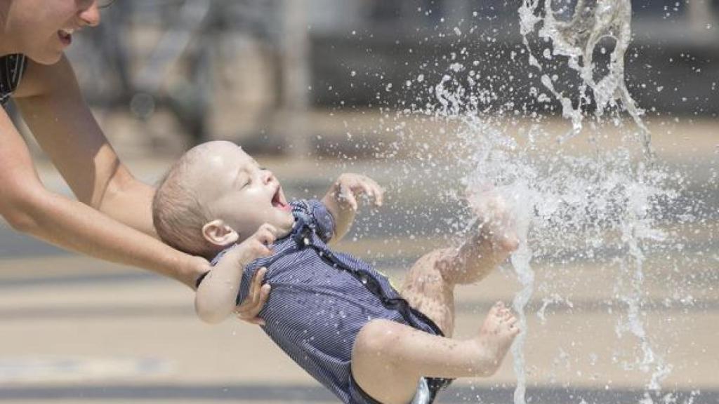 Imagen de archivo de un bebé.