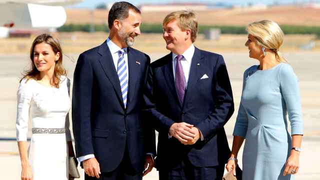 Los reyes de España y Holanda en una visita a España en septiembre de 2013.