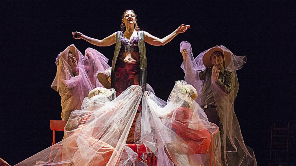 Una escena de 'Las bingueras de Eurípides'. Foto: Susana Martín