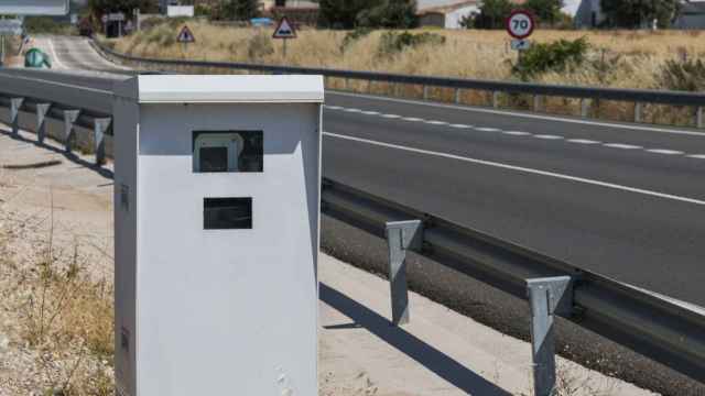 Radar en una carretera española.