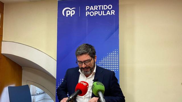 El PP de A Coruña convocará la Comisión de Transparencia por la licencia del portavoz municipal