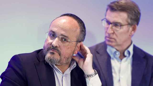 Alejandro Fernández y Alberto Núñez Feijóo  en la Junta Directiva Autonómica del PP en Cataluña