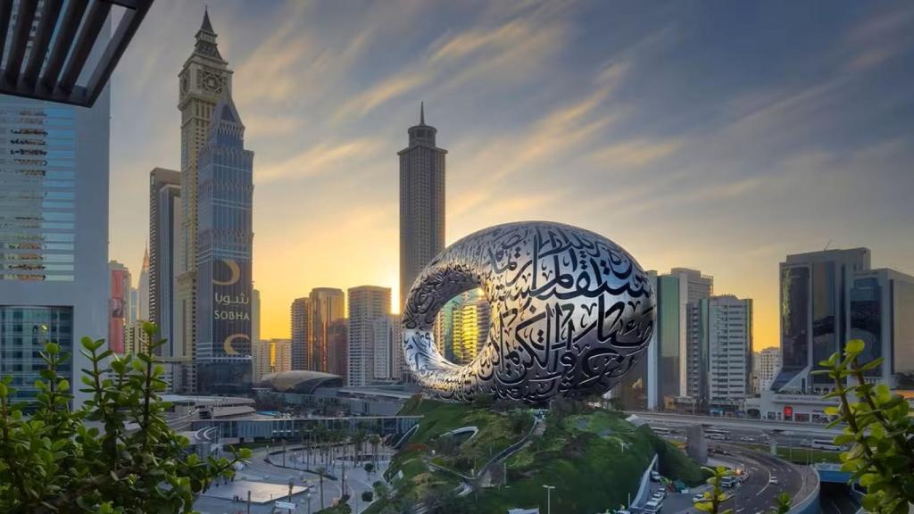 Vista exterior del Museo del Futuro de Dubái. Foto: Visit Dubai