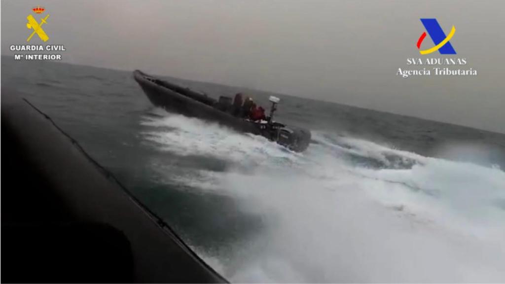 Persecución a una lancha semirrígida del narcotráfico hace 7 días en Cádiz.