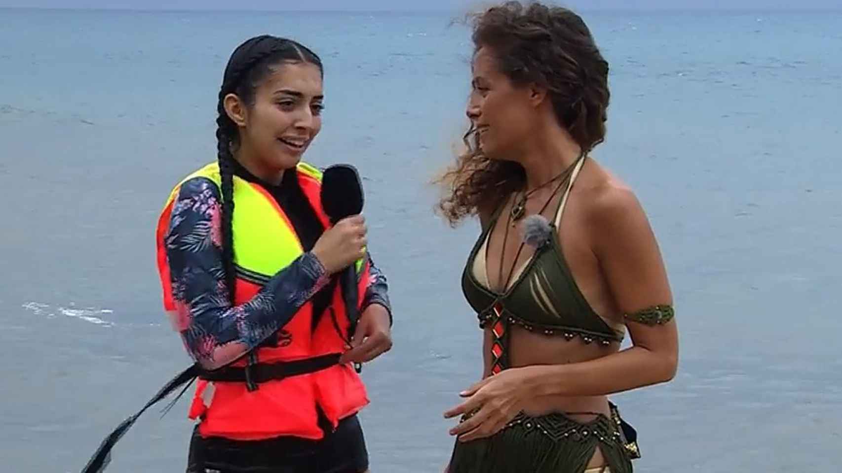 Marieta Díaz y Laura Madrueño en 'Supervivientes'.