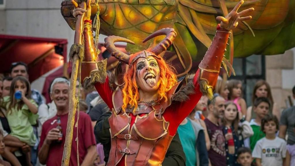 Uno de los personajes de fantasía del Mercado Medieval.