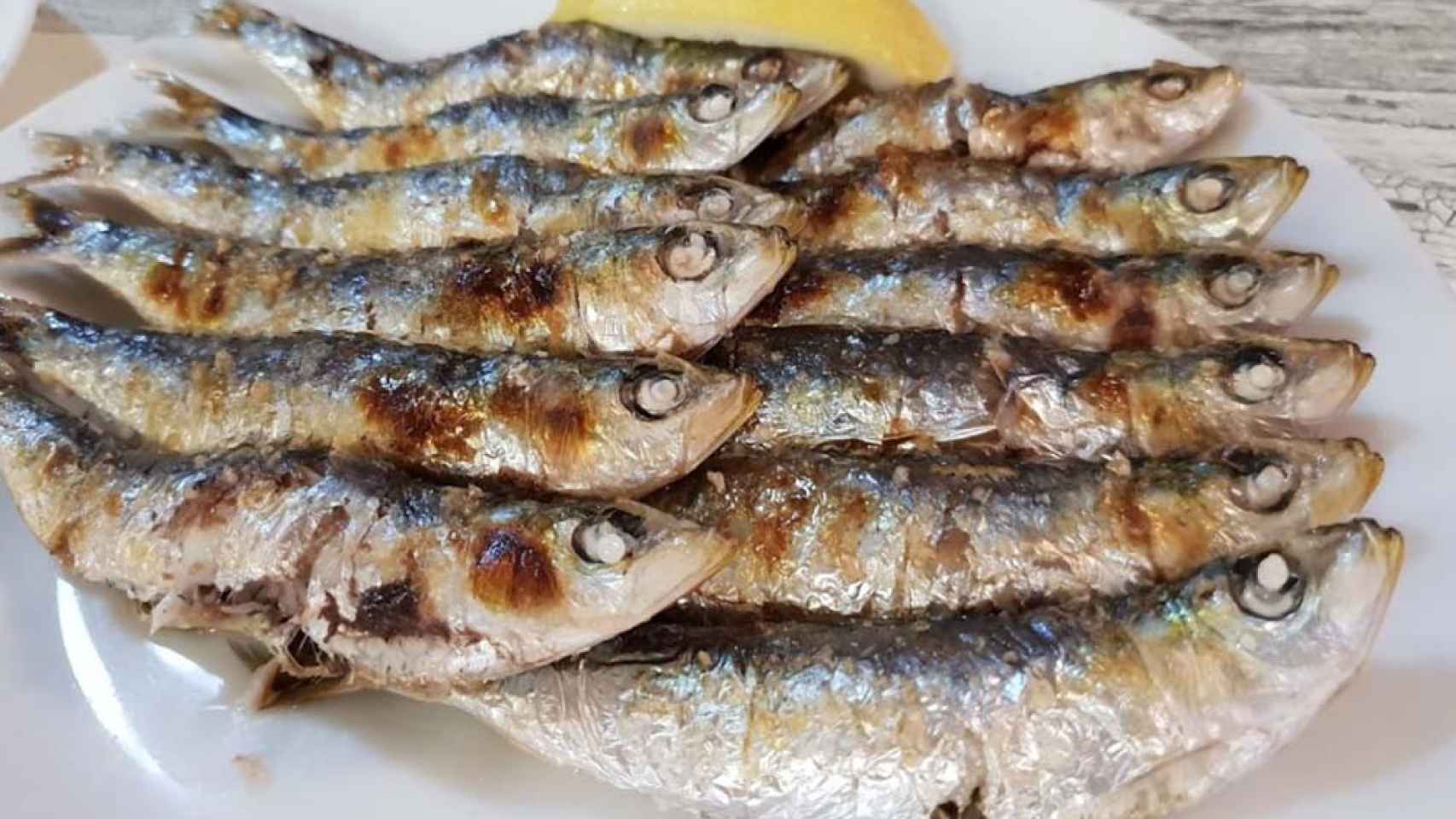 Un espeto de sardinas.