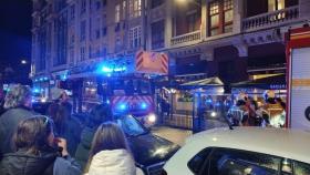 Llegada de los Bomberos de A Coruña al restaurante Samaná