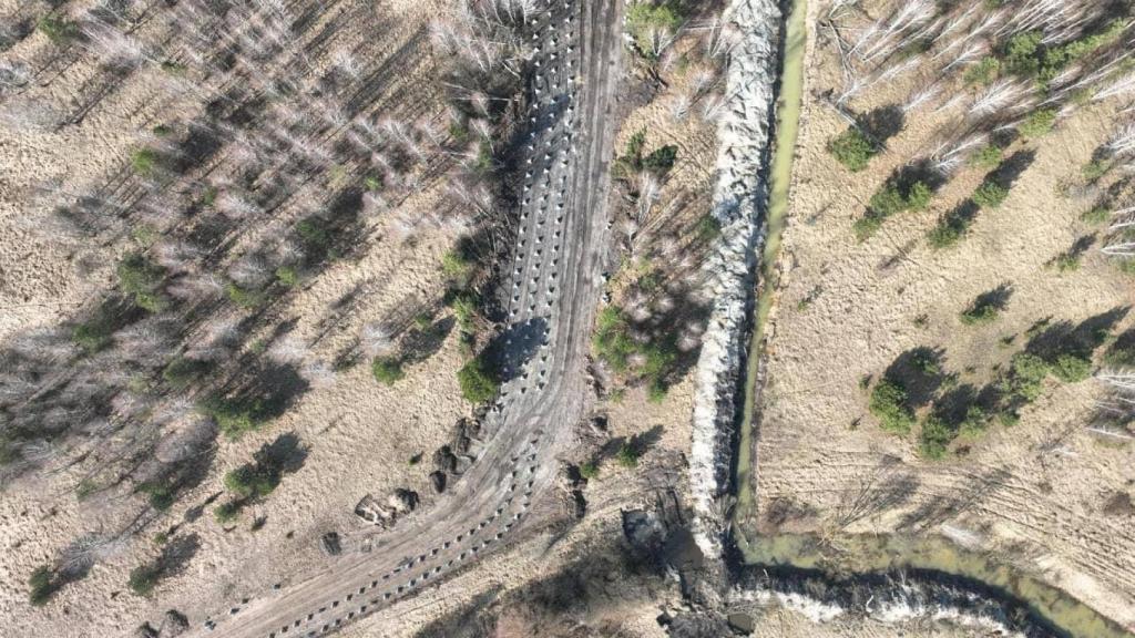 Las 10.000 pirámides ya instaladas en la región de Kiev.