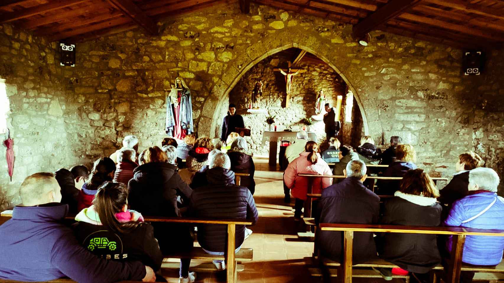 Misa en la ermita de San Cristóbal