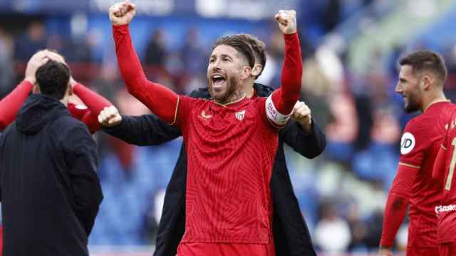 El capitán del Sevilla FC, Sergio Ramos, celebra la última victoria del equipo, ante el Getafe.
