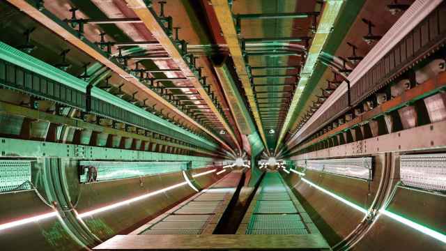 Interior del tubo de pruebas de Hyperloop en Países Bajos