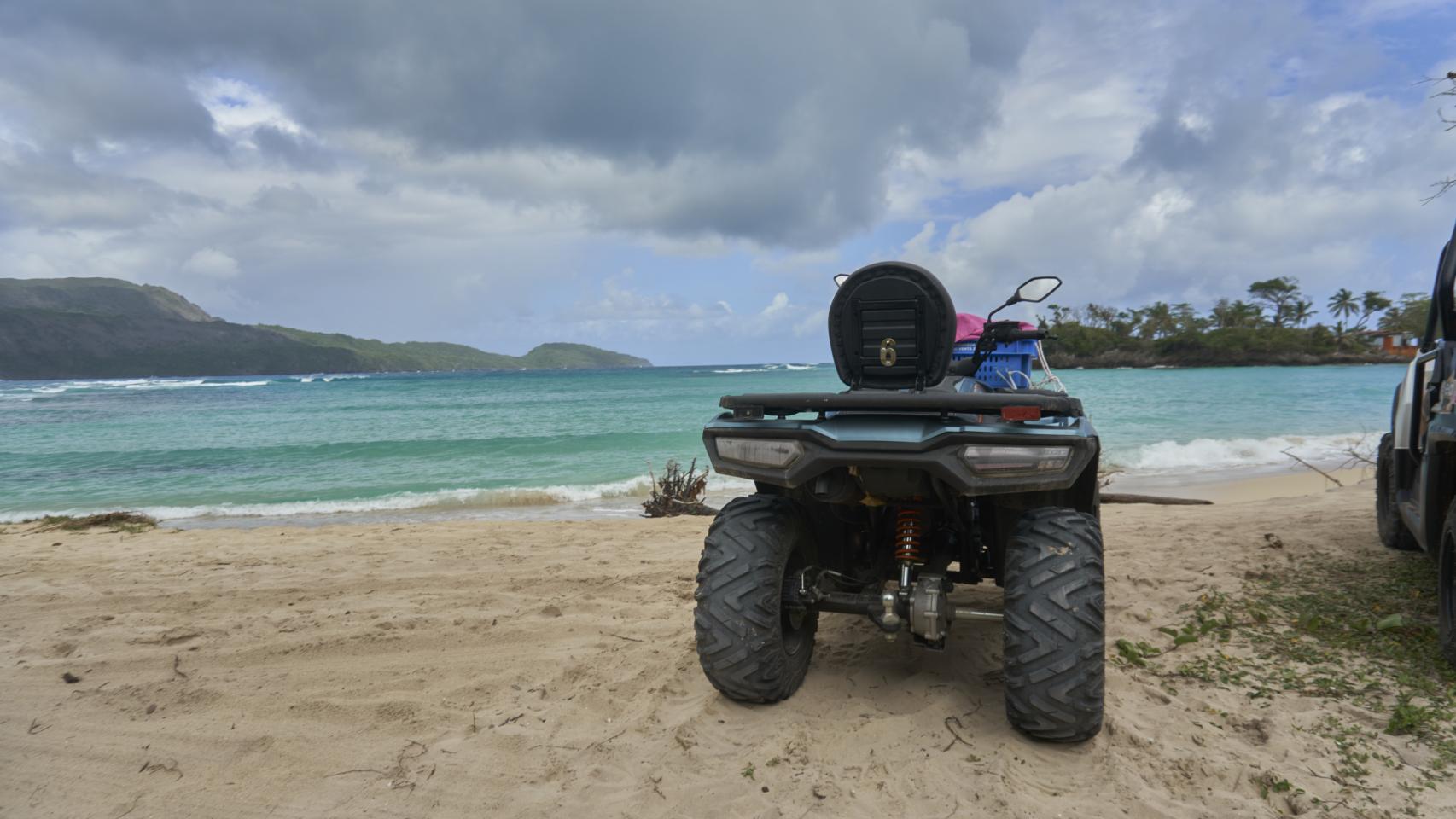 Un buggy en Playa Rincón.