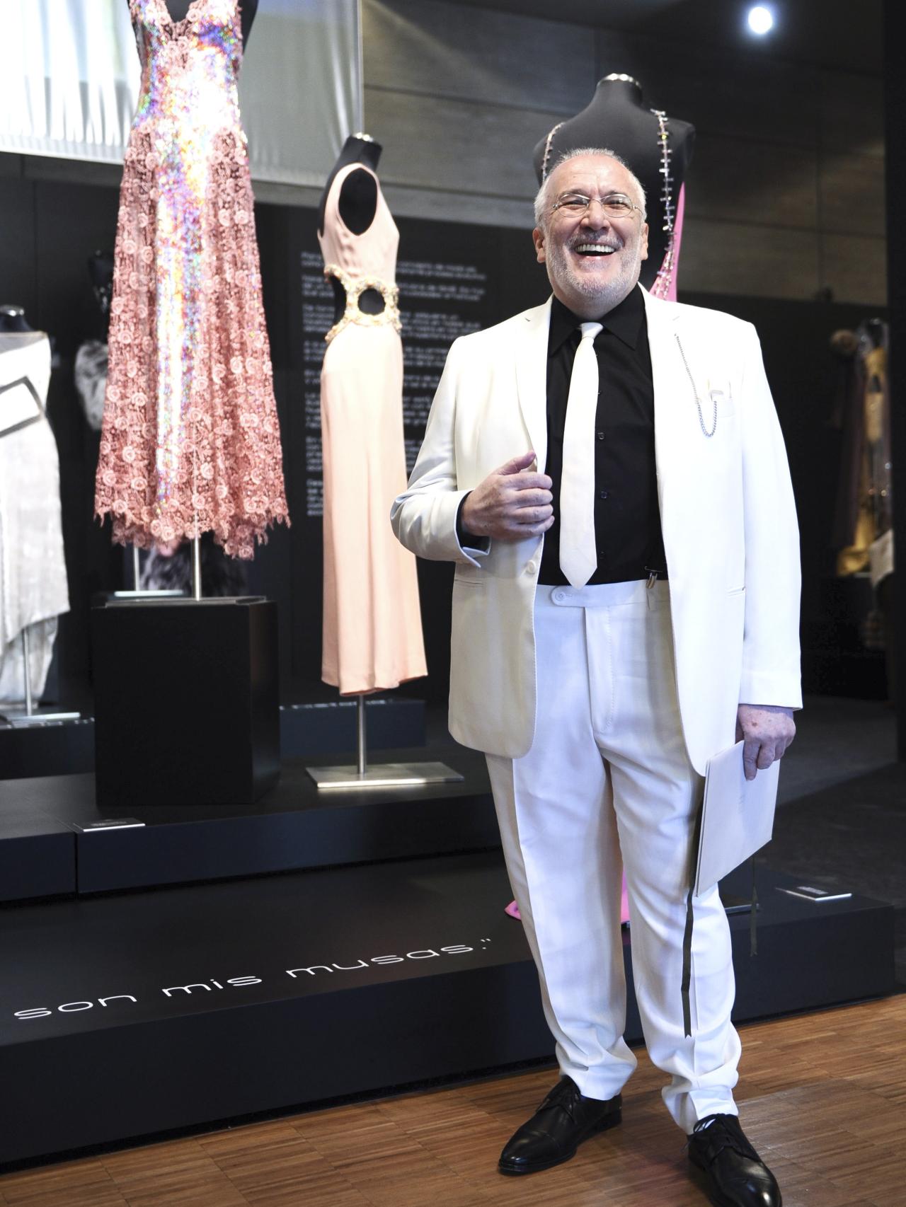 Pedro del Hierro, en su exposición homenaje en el Museo del Traje, en 2011.