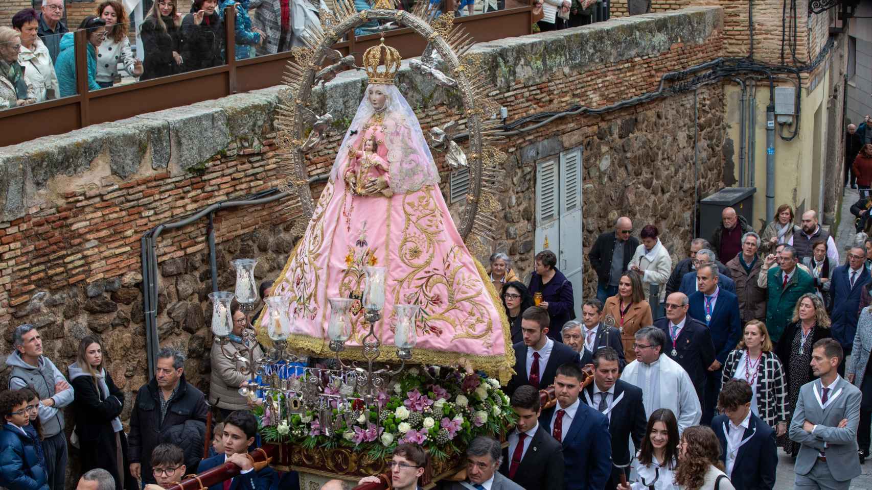 La Virgen de la Salud recorre Toledo: las fotos de una procesión con 410 años de historia