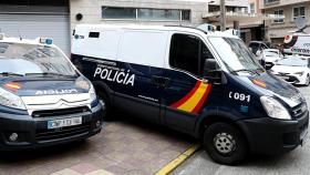 Un furgón policial a su llegada al juzgado de Instrucción Nº3 de Ferrol, a 2 de abril de 2024, en Ferrol, A Coruña, Galicia (España).