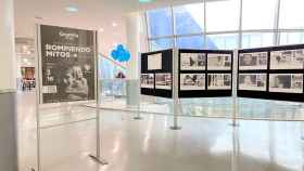 Exposición fotográfica ‘Rompiendo mitos’ en el centro comercial Gran Vía de Vigo.