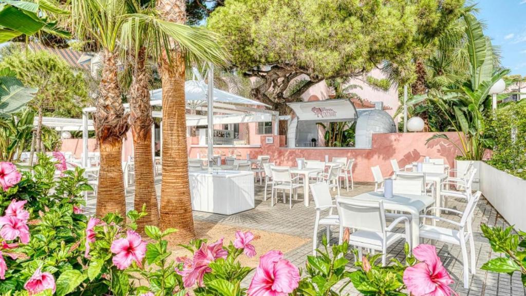 Una de las zonas naturales de The Pink Elephant.