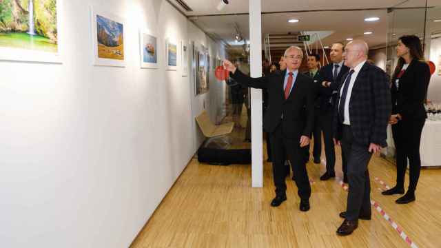Inauguración de la exposición 'Maravillas de Eslovenia', con la participación de Jesús Julio Carnero