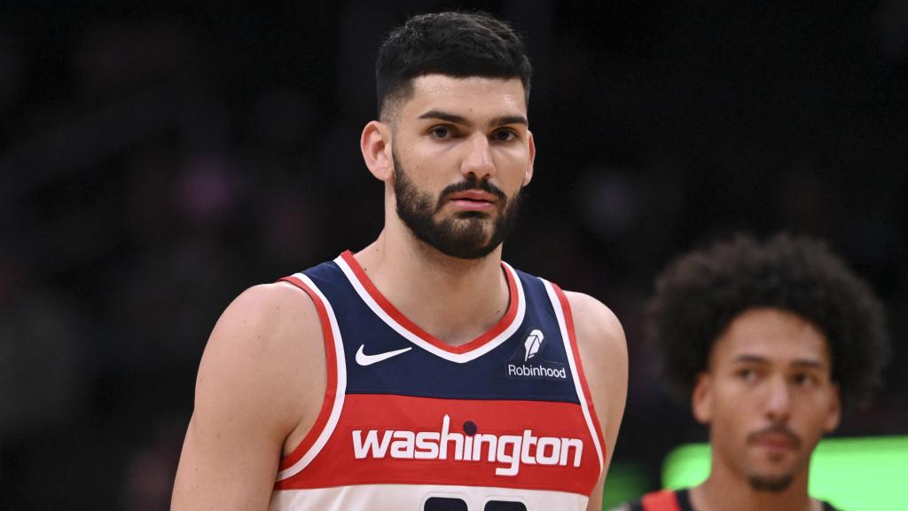 Tristan Vukcevic, con los Wizards.