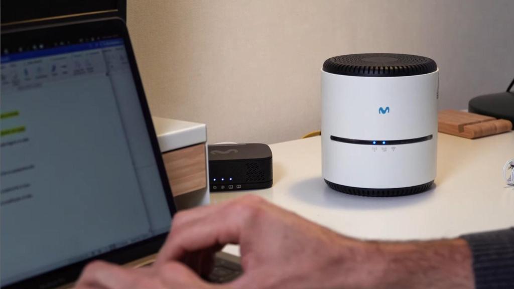 Instalación de fibra FTTR de Movistar