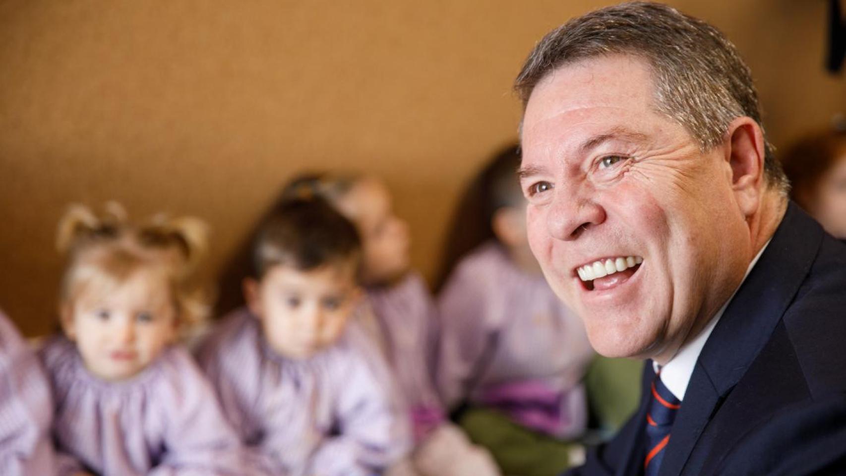 El presidente de Castilla-La Mancha, Emiliano García-Page, ha inaugurado este miércoles la escuela infantil de Santa Olalla