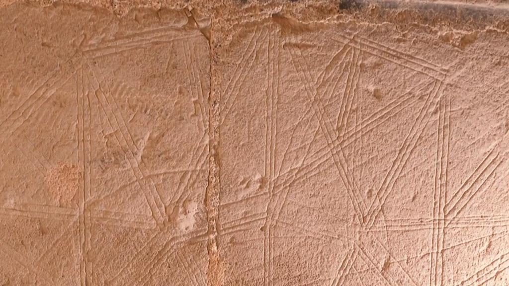 Inscripción hallada en la catedral de Cuenca coincidiría con el esquema de la girola de la catedral de Burgos.