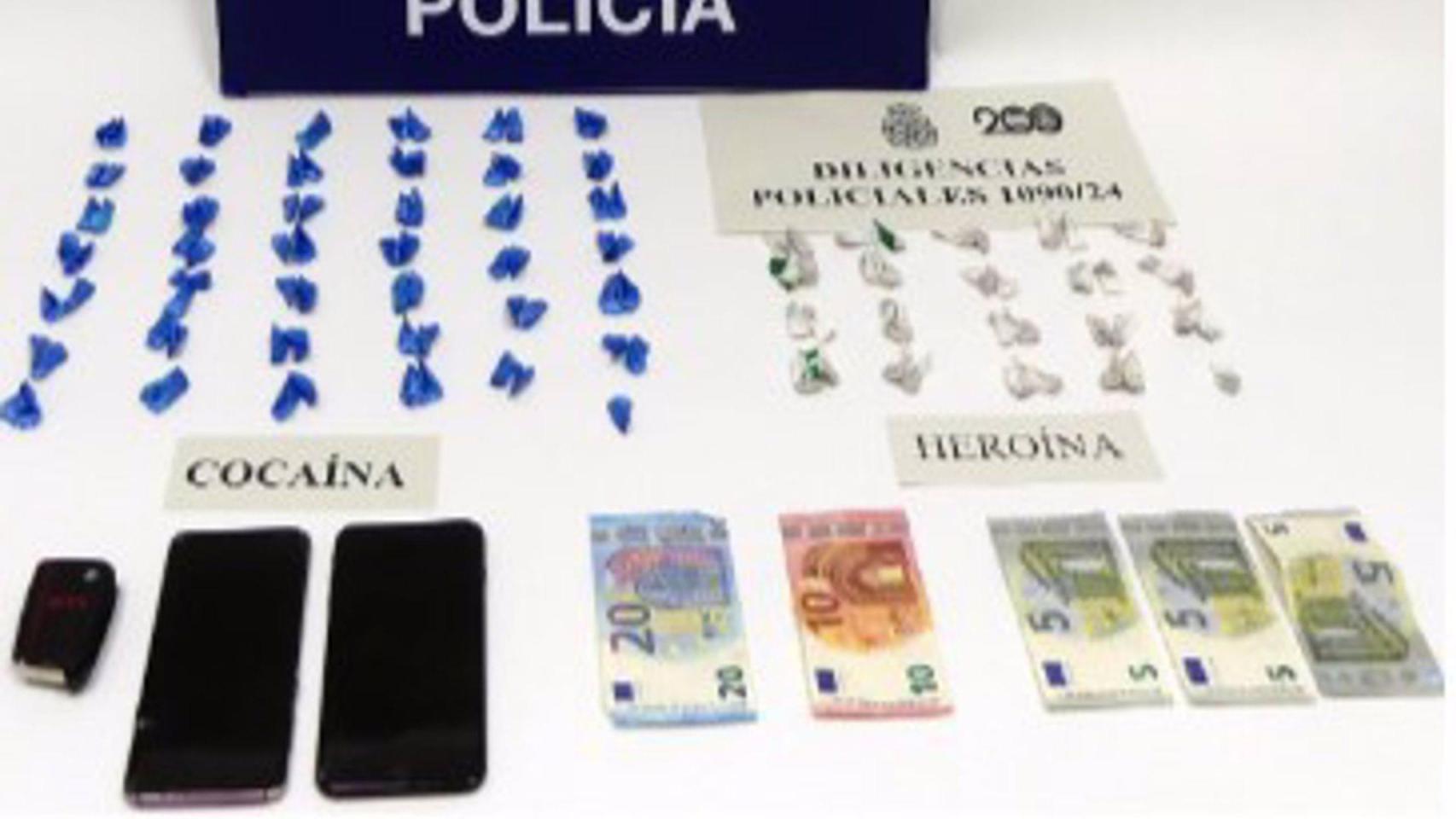 Dos detenidos en Ribeira (A Coruña) por tráfico de cocaína y heroína