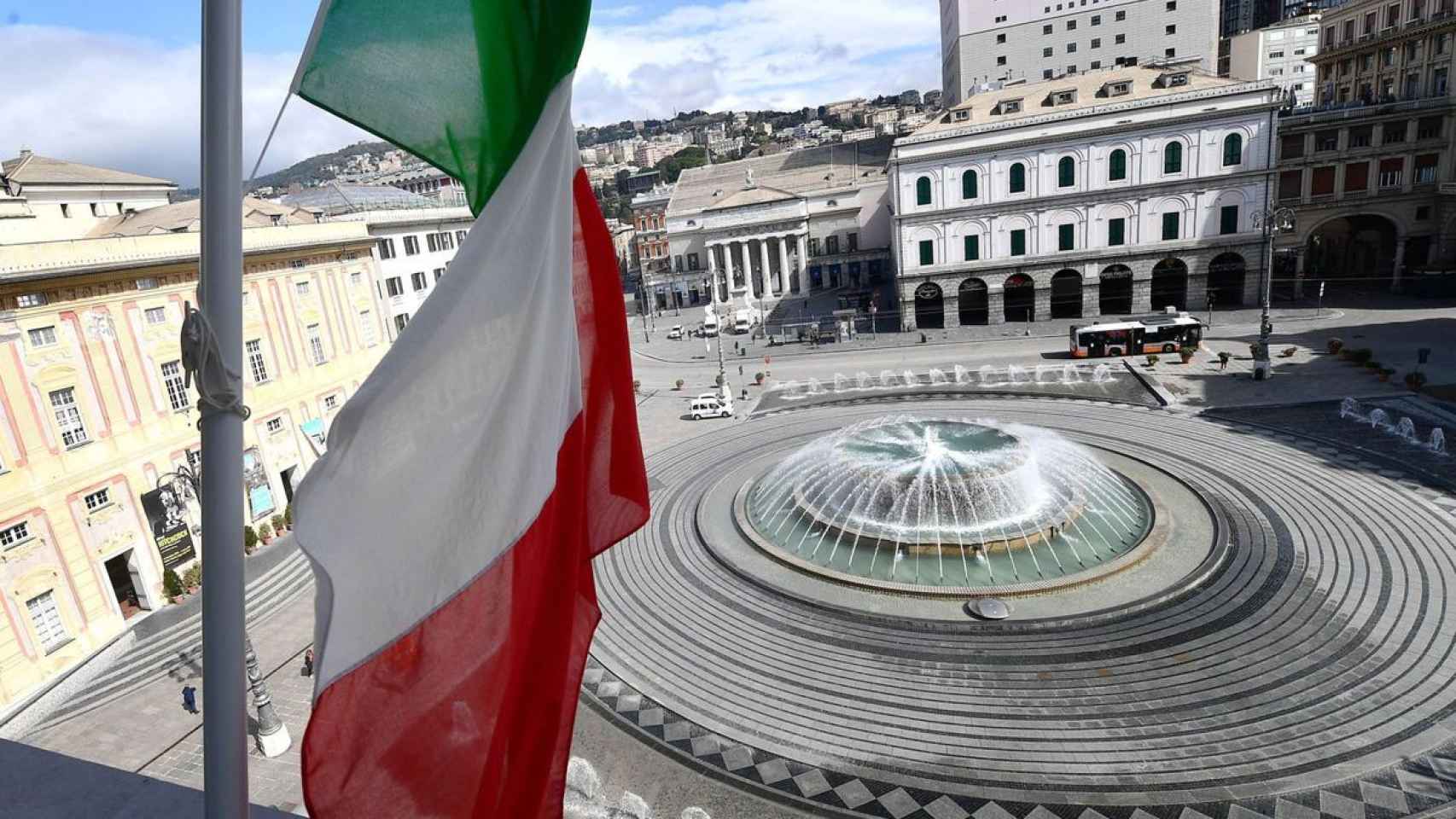 Bandera de Italia en Génova.