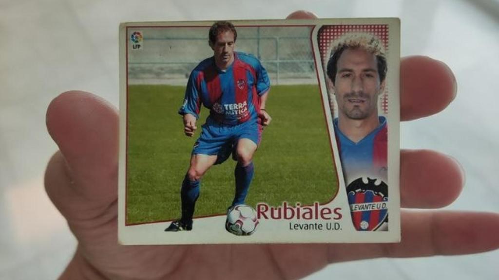 Cromo de Luis Rubiales con pelo durante su etapa en la UD Levante.