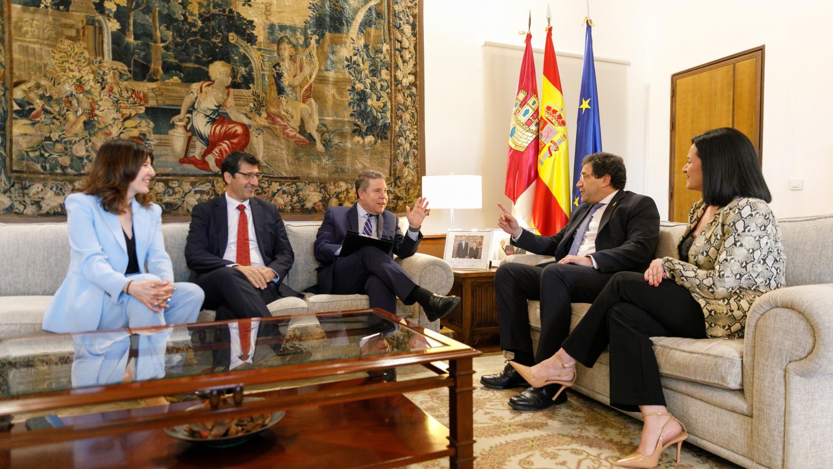 Reunión entre Page y Valverde. Foto: JCCM.