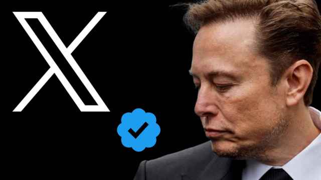 Montaje de Elon Musk con el logo de X y el verificado.