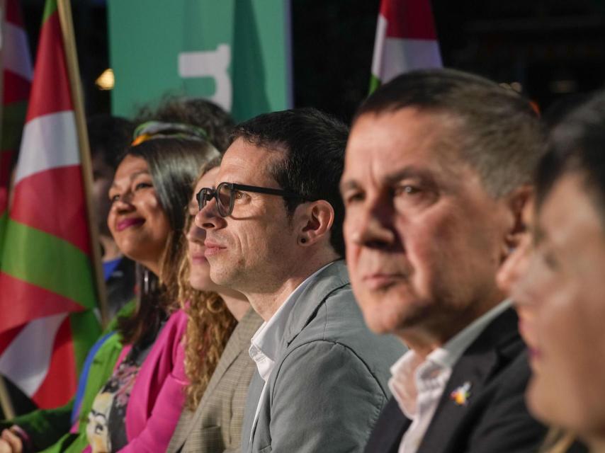 El candidato de EH Bildu, Pello Ochandiano, en el acto de inicio de campaña de las elecciones vascas de la formación, este jueves en Vitoria.