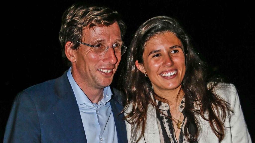 José Luis Martínez-Almeida y Teresa Urquijo, en una imagen de archivo.