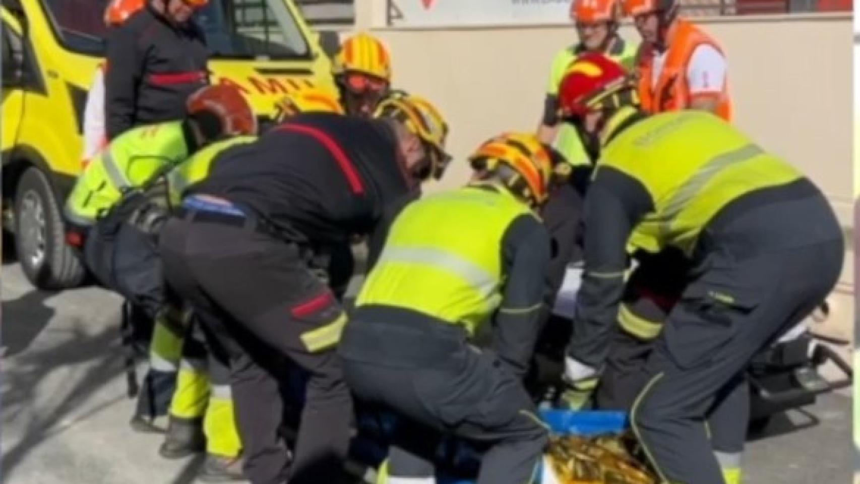 Muere un trabajador en un brutal accidente con una grúa en Orihuela