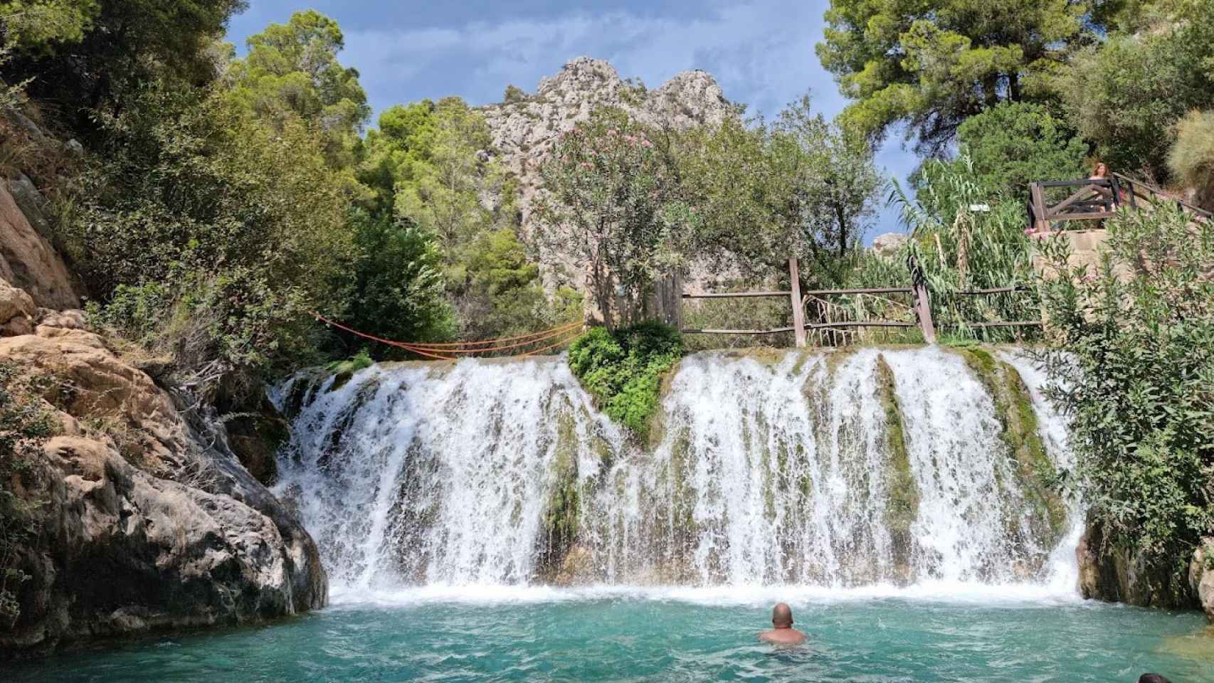 These amazing natural waterfalls are located in Alicante