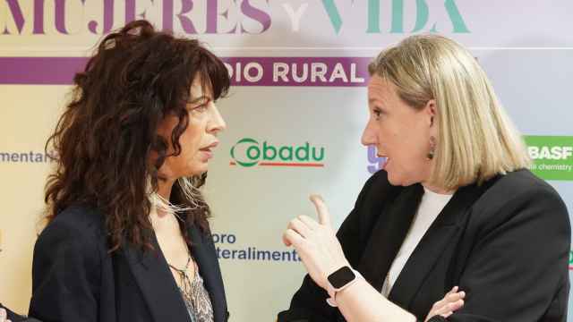 La ministra de Igualdad, Ana Redondo, y la consejera de Familia, Isabel Blanco, inauguran la jornada Mujeres y Vida en el medio rural, organizada por COAG Castilla y León y CERES.