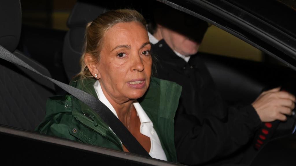 Carmen Borrego abandonando los estudios de Mediaset España, este pasado jueves, día 4, tras la gala de 'Supervivientes 2024'.