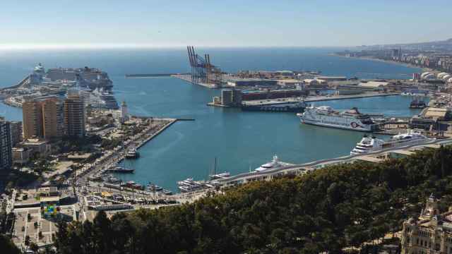Una vista general del puerto de Málaga.