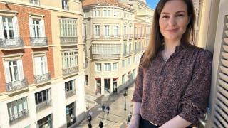 Lena Hackelöer, CEO de Brite Payments, posa para EL ESPAÑOL de Málaga en un balcón de la oficina de Málaga.