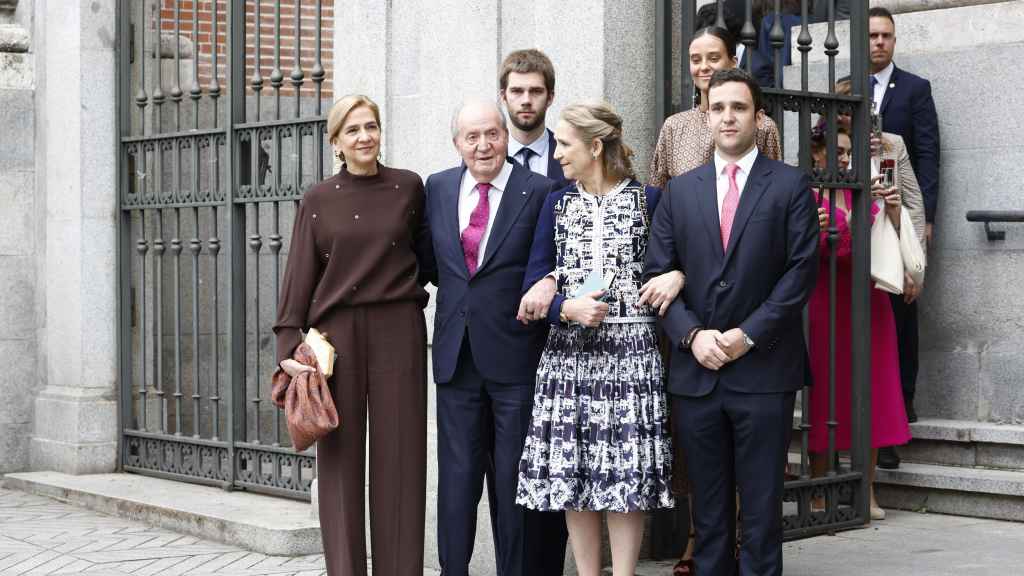 Juan Carlos, las infantas Elena y Cristina, Juan Urdangarin, Victoria Federica y Froilán, este 6 de abril.
