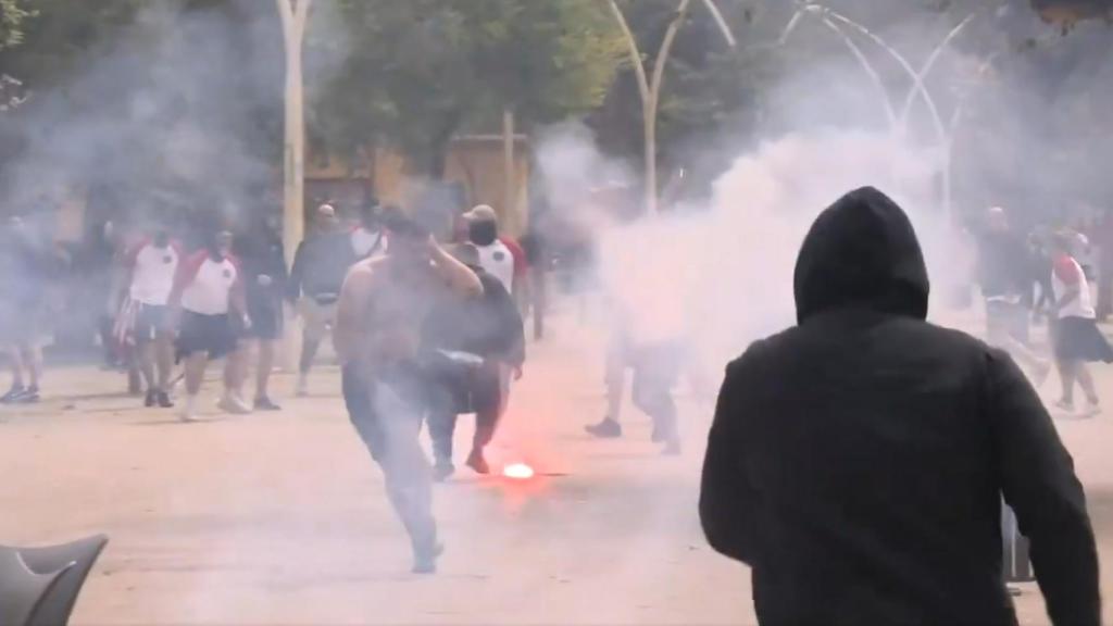 Incidente entre radicales del Athletic y del Mallorca antes de la final de la Copa del Rey.